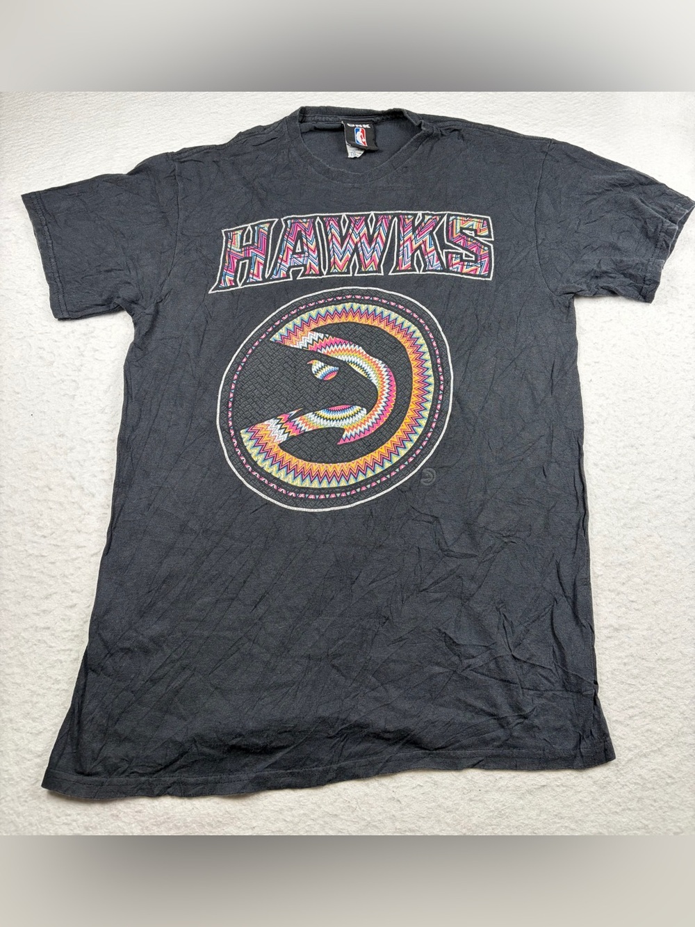 Vintage UNK NBA Atlanta Hawks‎ Geometric Logo Graphic Tee Black Size M